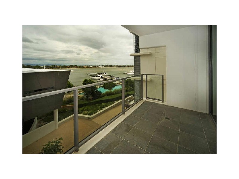Paradise Point QLD 4216