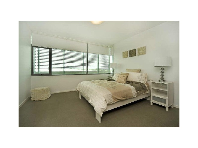 Paradise Point QLD 4216