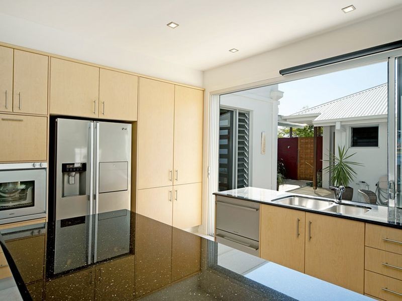 64 The Peninsula, Helensvale QLD 4212
