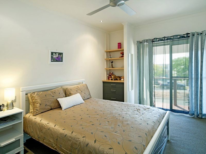 64 The Peninsula, Helensvale QLD 4212