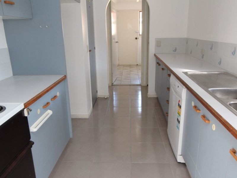 62 Lakefield Crescent, Paradise Point QLD 4216