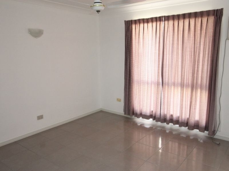 62 Lakefield Crescent, Paradise Point QLD 4216