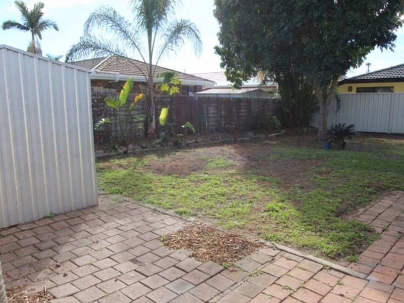 62 Lakefield Crescent, Paradise Point QLD 4216