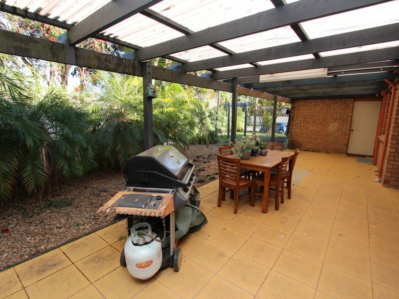 3 Fadden Close, Arundel QLD 4214