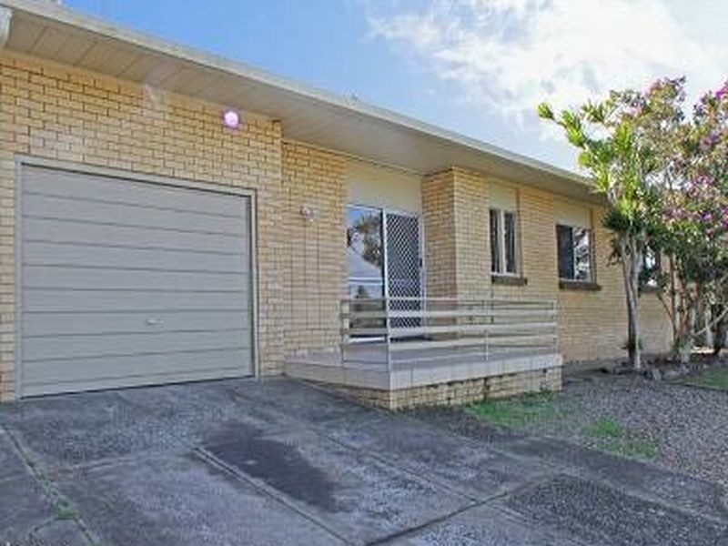 9 Louise Street, Southport QLD 4215