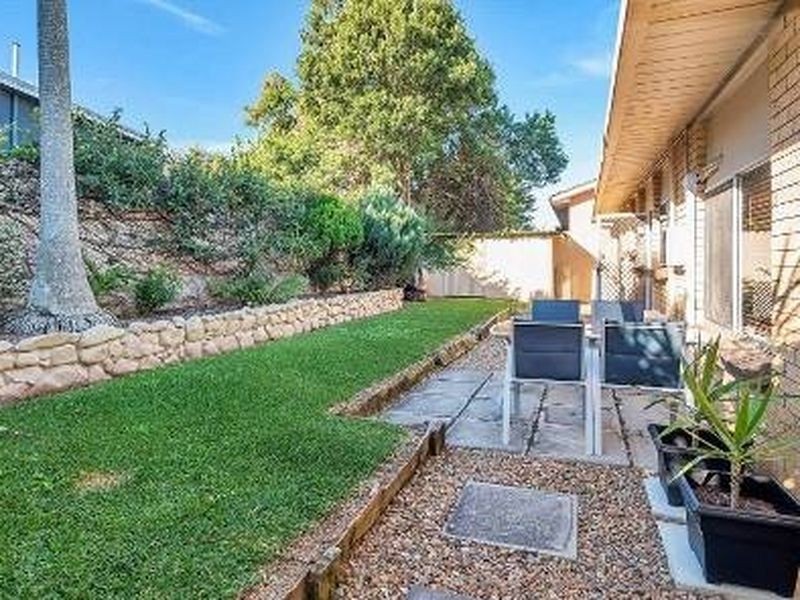 9 Louise Street, Southport QLD 4215