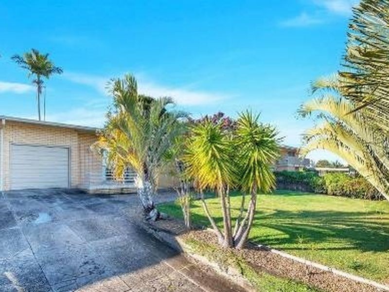 9 Louise Street, Southport QLD 4215
