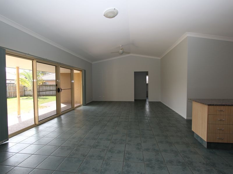 4 Caz Court, Upper Coomera QLD 4209