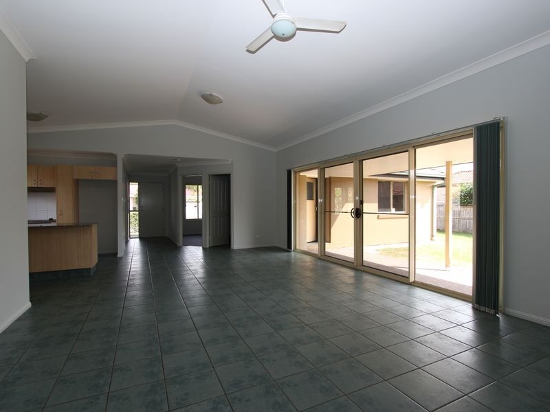 4 Caz Court, Upper Coomera QLD 4209