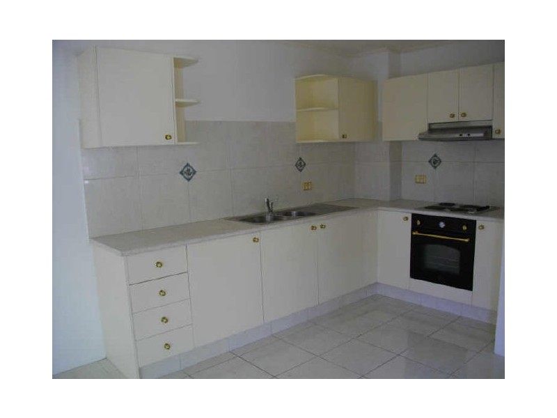 1/16 Nankeen Avenue, Paradise Point QLD 4216