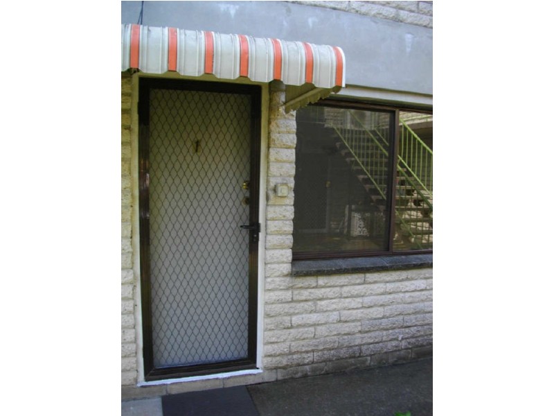 1/16 Nankeen Avenue, Paradise Point QLD 4216