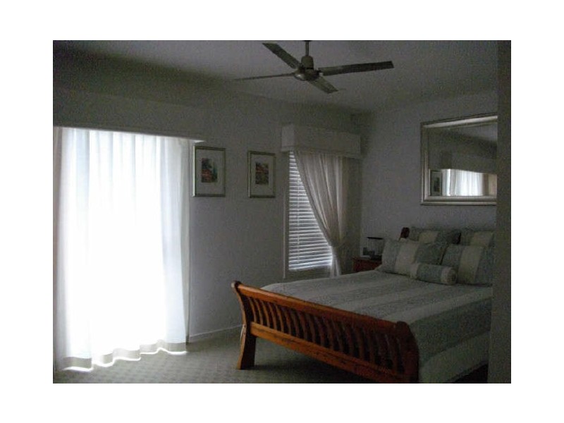 8 Tecona Avenue, Hollywell QLD 4216