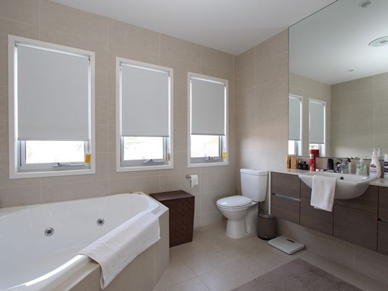 2/22 Eider Avenue, Paradise Point QLD 4216