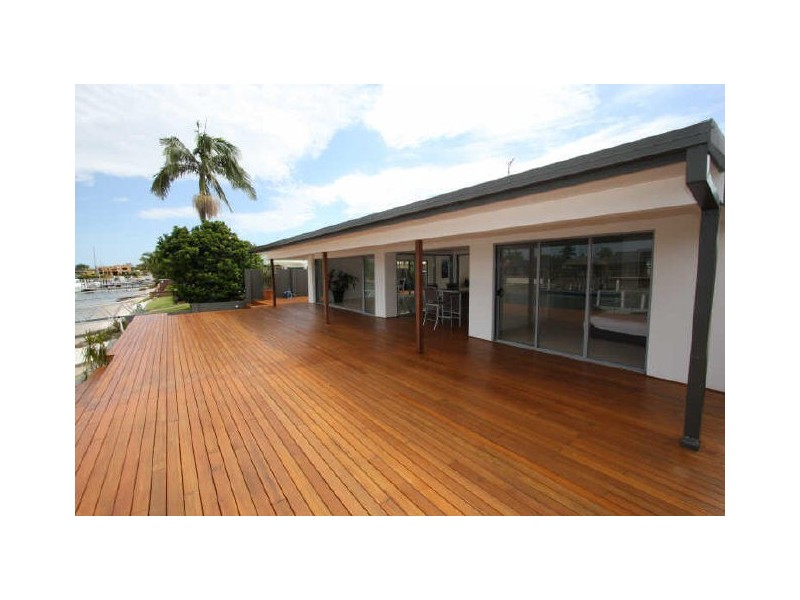 12 Drysdale Place, Paradise Point QLD 4216