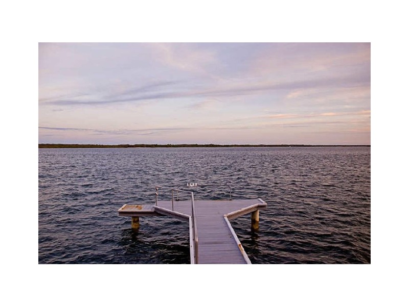 41 King Arthurs Court, Paradise Point QLD 4216