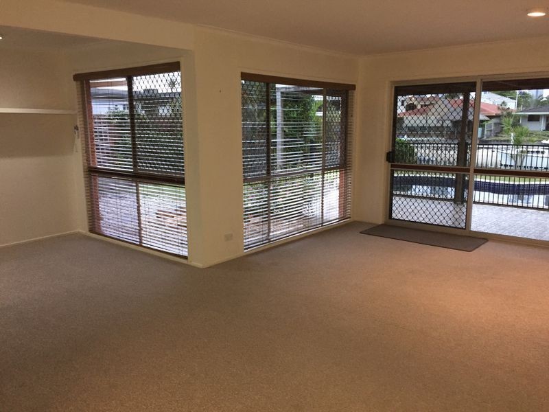 61 Gibraltar Drive, Isle Of Capri QLD 4217