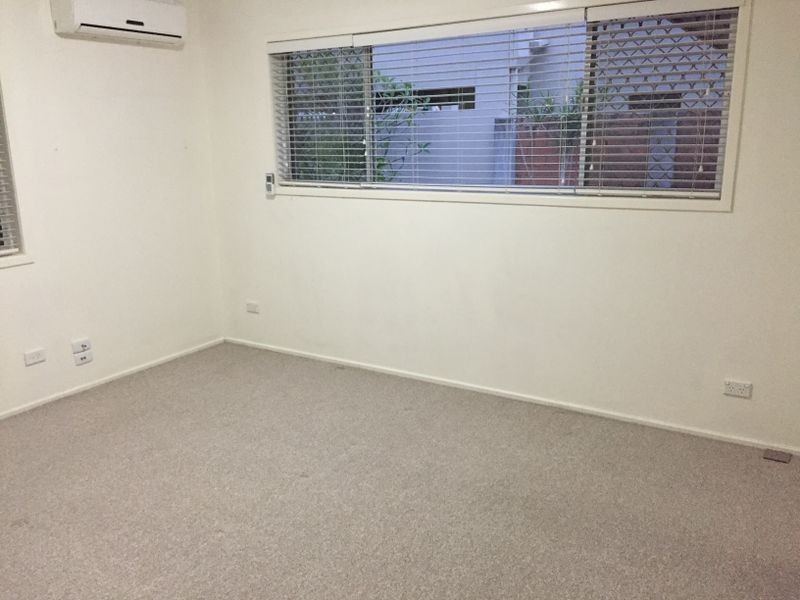 61 Gibraltar Drive, Isle Of Capri QLD 4217