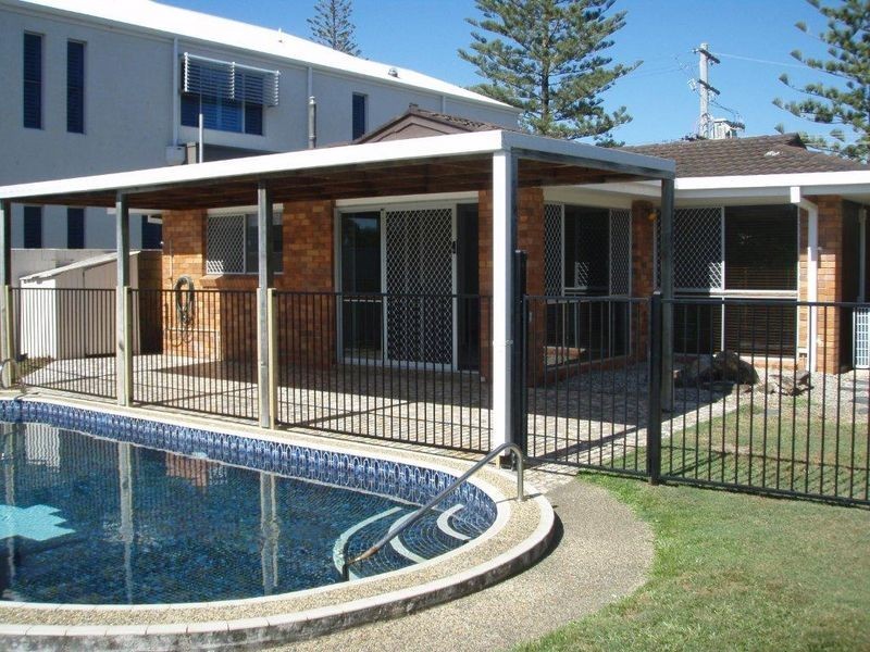 61 Gibraltar Drive, Isle Of Capri QLD 4217