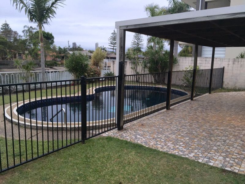 61 Gibraltar Drive, Isle Of Capri QLD 4217