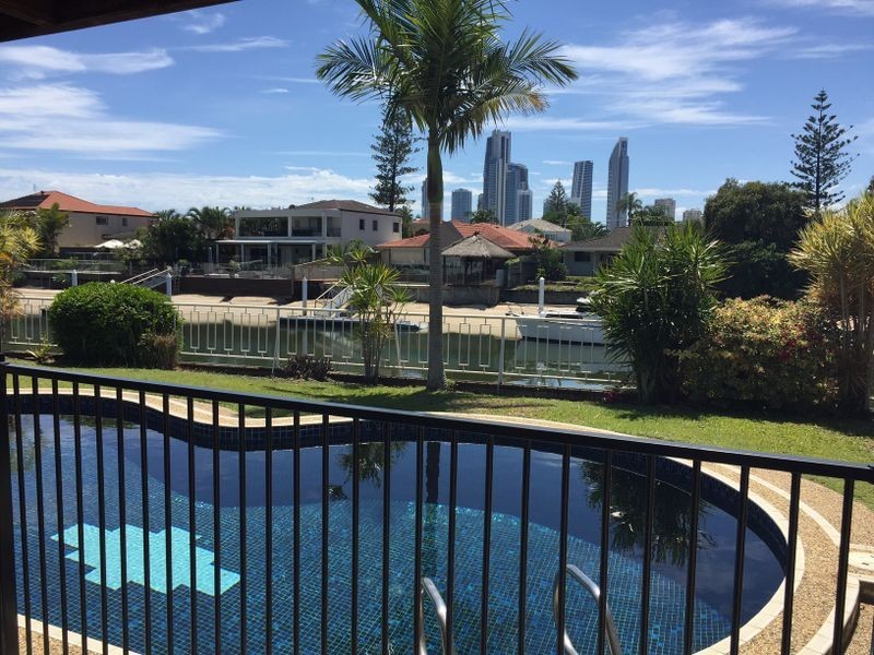 61 Gibraltar Drive, Isle Of Capri QLD 4217