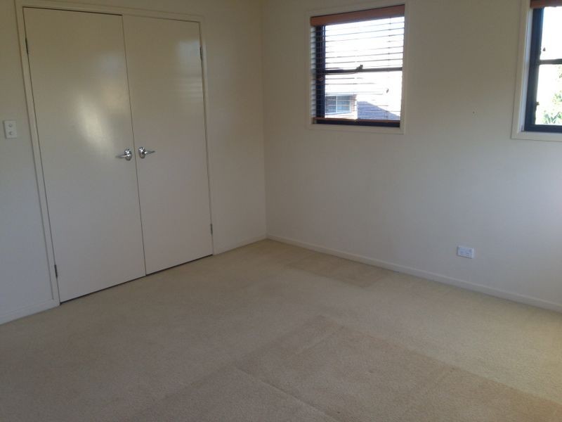 1/8 Drake Avenue, Paradise Point QLD 4216