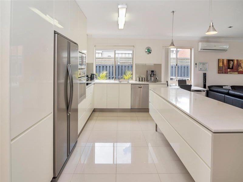 7 Tranter Street, Coombabah QLD 4216