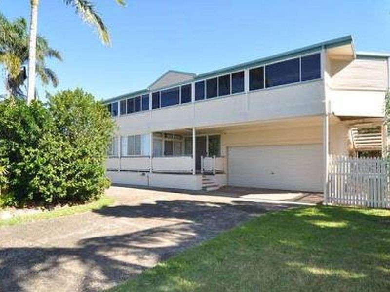 84b Boykambil Esplanade North, Hope Island QLD 4212