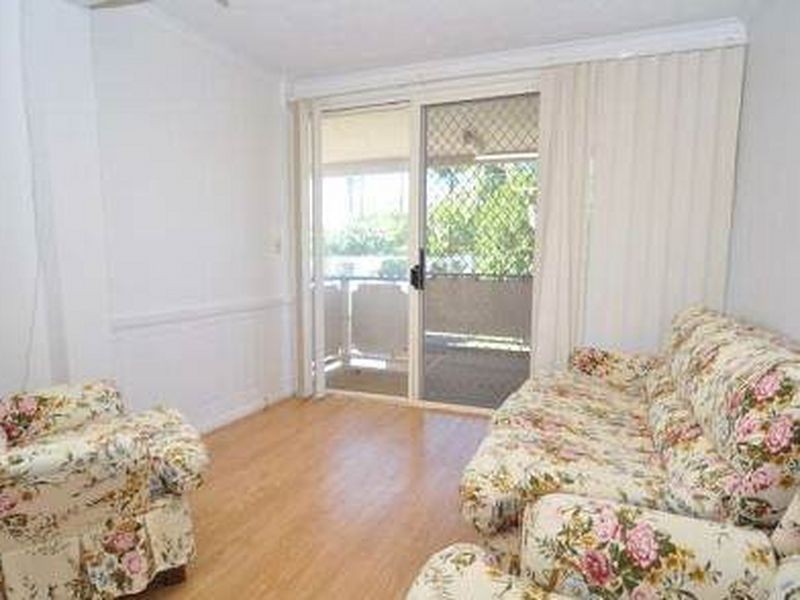 84b Boykambil Esplanade North, Hope Island QLD 4212