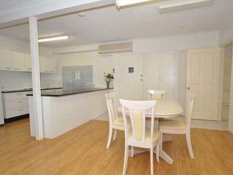 84b Boykambil Esplanade North, Hope Island QLD 4212