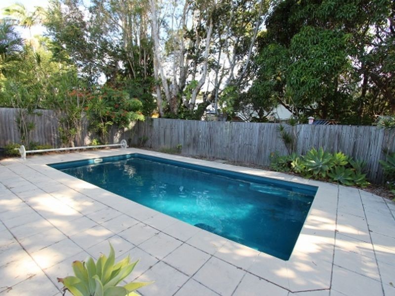 56 Abalone Avenue, Paradise Point QLD 4216