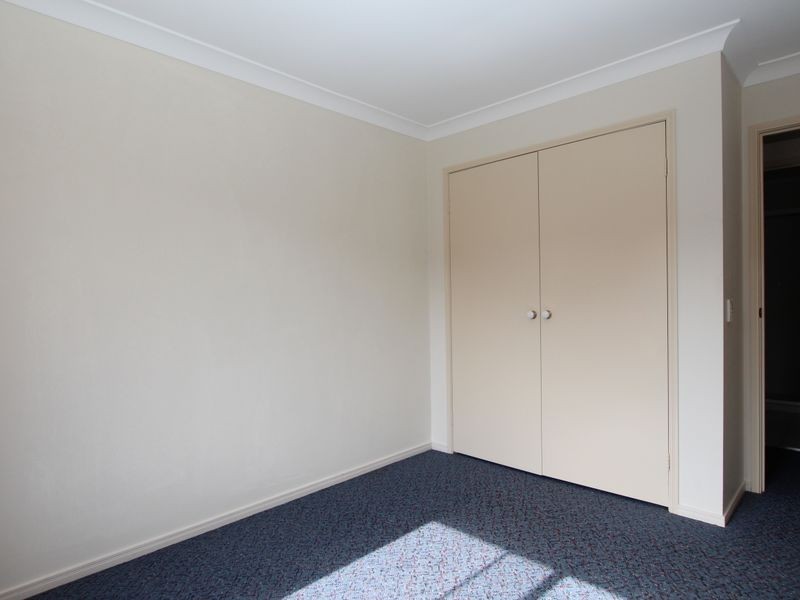 2/129 Government Road, Labrador QLD 4215