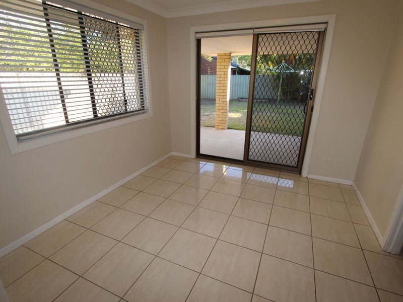 40 Tradewinds Avenue, Paradise Point QLD 4216