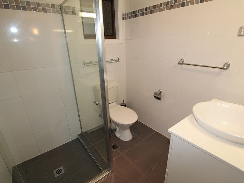 40 Tradewinds Avenue, Paradise Point QLD 4216