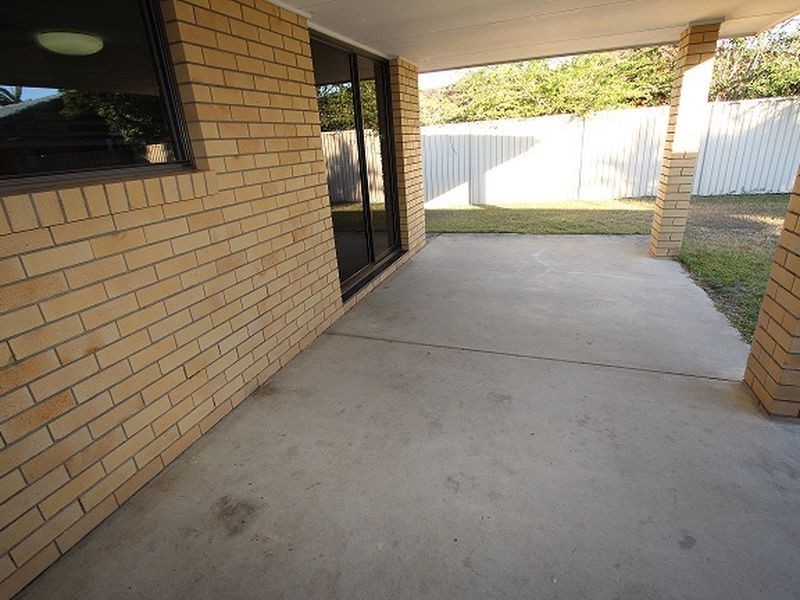 40 Tradewinds Avenue, Paradise Point QLD 4216