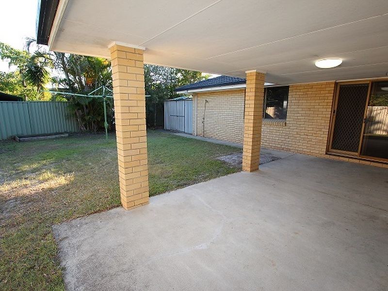 40 Tradewinds Avenue, Paradise Point QLD 4216