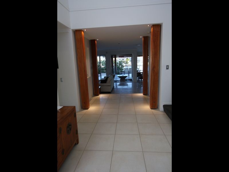 33 The Sovereign Mile, Sovereign Islands QLD 4216