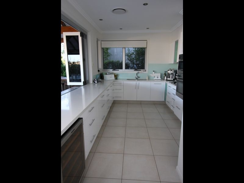 33 The Sovereign Mile, Sovereign Islands QLD 4216