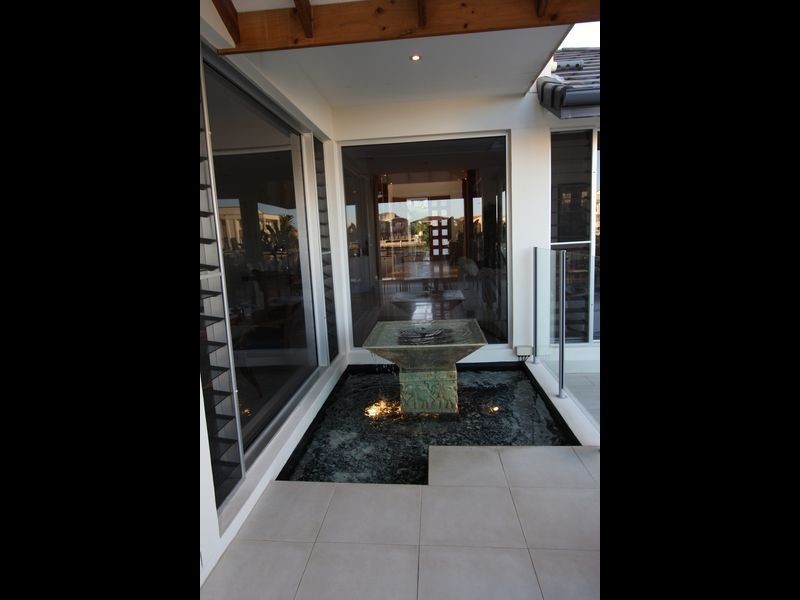 33 The Sovereign Mile, Sovereign Islands QLD 4216