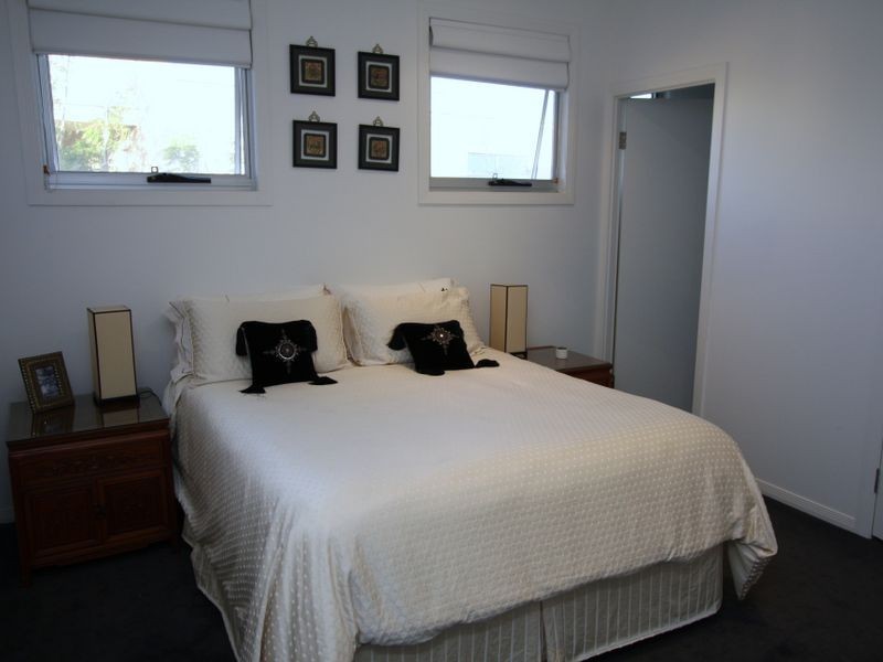 33 The Sovereign Mile, Sovereign Islands QLD 4216