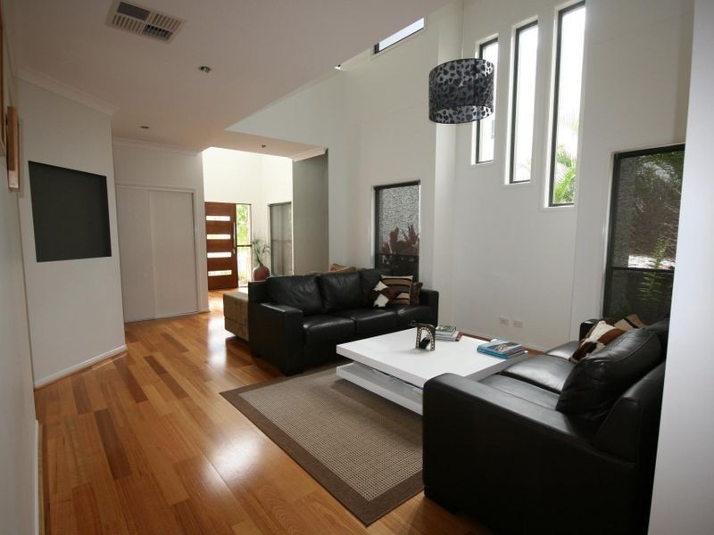 3 Fleetwood Court, Helensvale QLD 4212