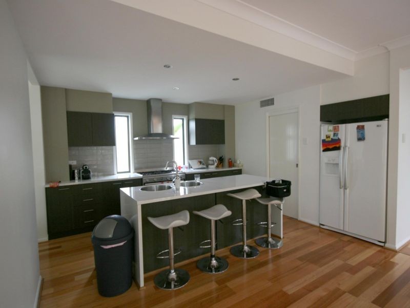 3 Fleetwood Court, Helensvale QLD 4212