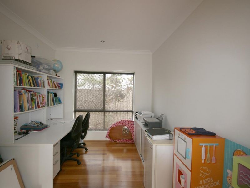 3 Fleetwood Court, Helensvale QLD 4212