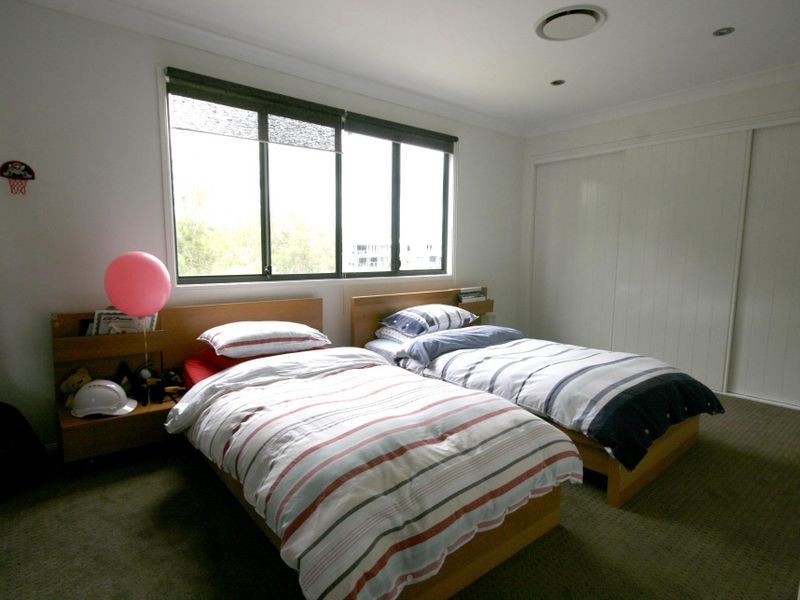 3 Fleetwood Court, Helensvale QLD 4212