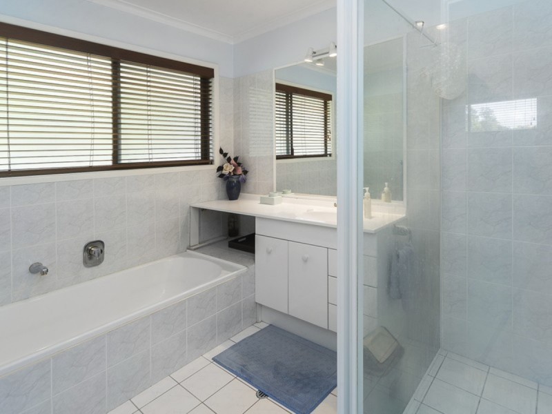 84 Columbus Drive, Hollywell QLD 4216