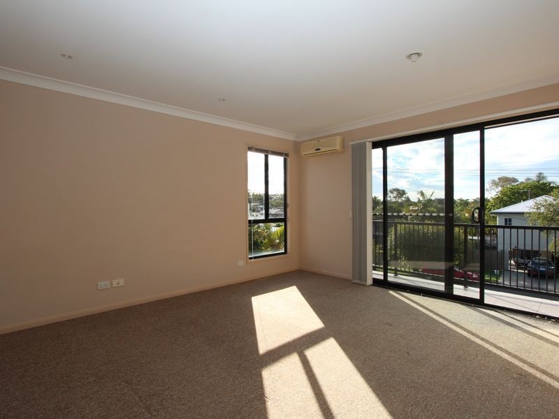 8B Judith Avenue, Southport QLD 4215