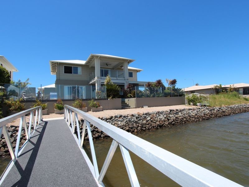 8 Palladium Boulevard, Hope Island QLD 4212