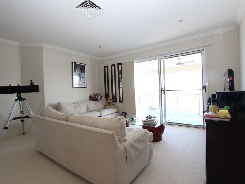 8 Palladium Boulevard, Hope Island QLD 4212