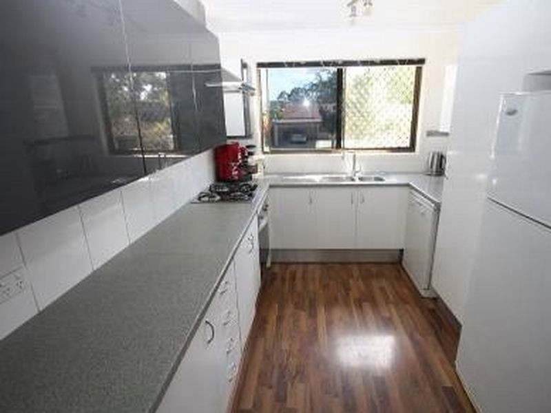 25 Forrest Avenue, Molendinar QLD 4214
