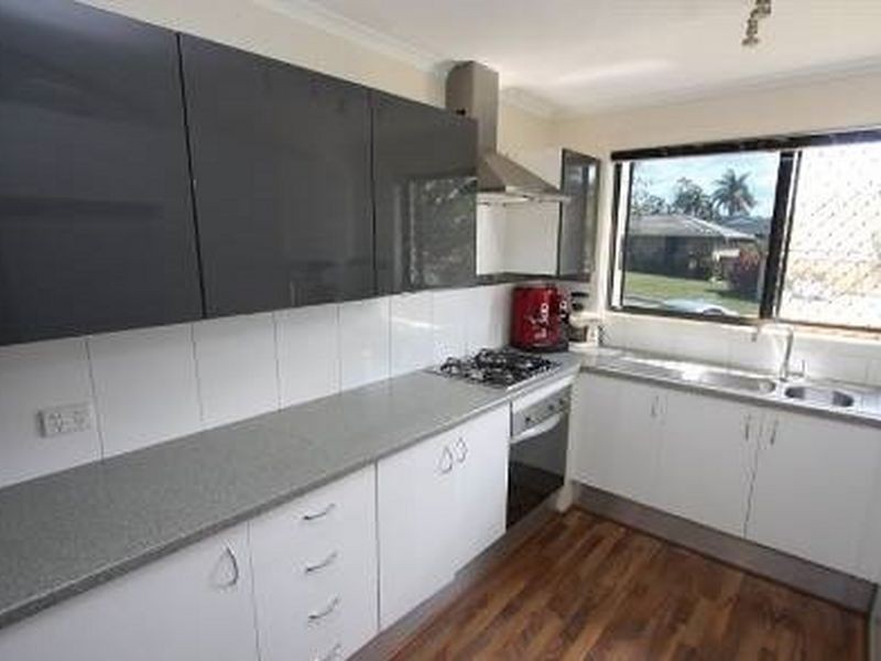 25 Forrest Avenue, Molendinar QLD 4214