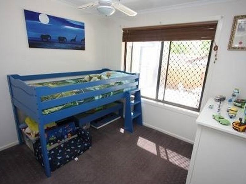 25 Forrest Avenue, Molendinar QLD 4214